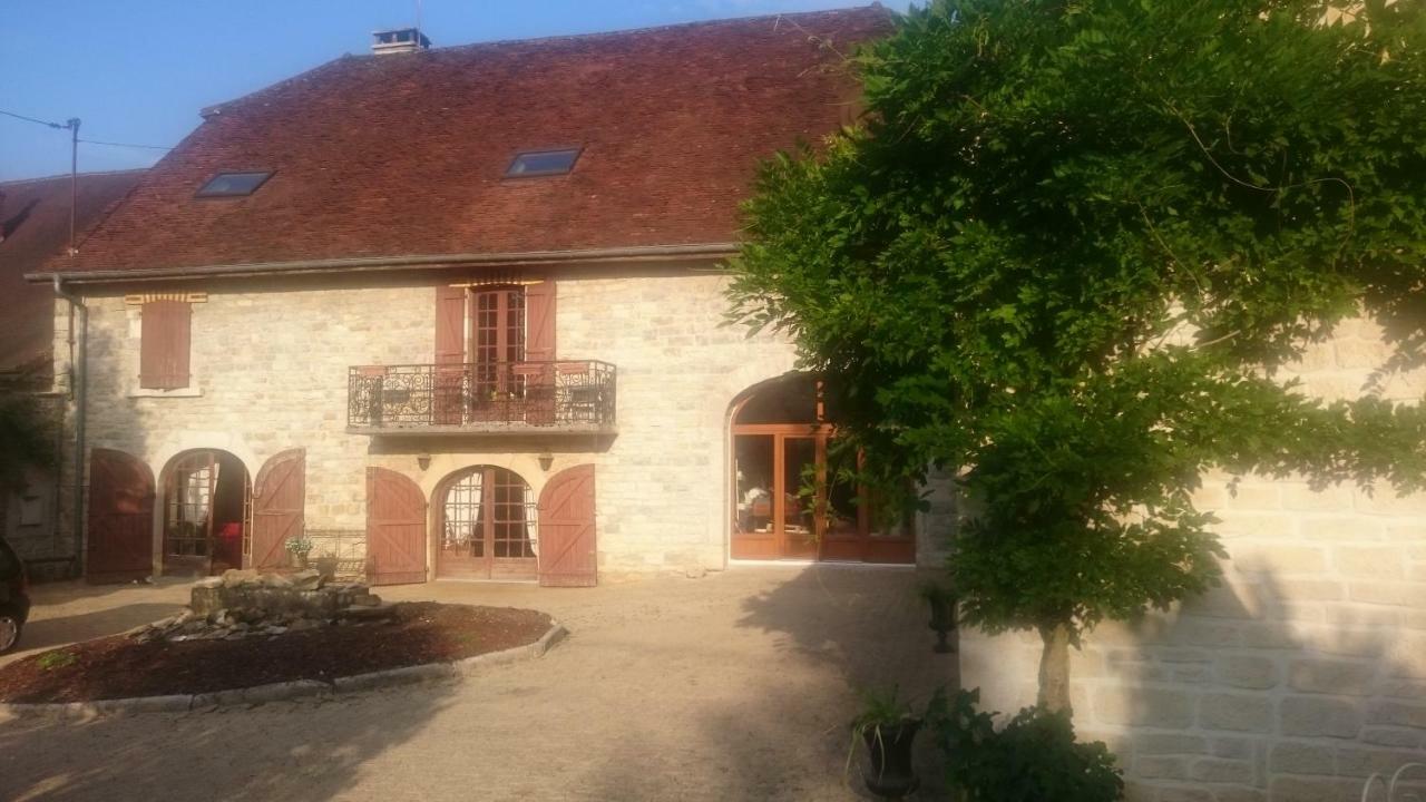 Отель L'Ecurie Saint-Germain-les-Arlay Экстерьер фото